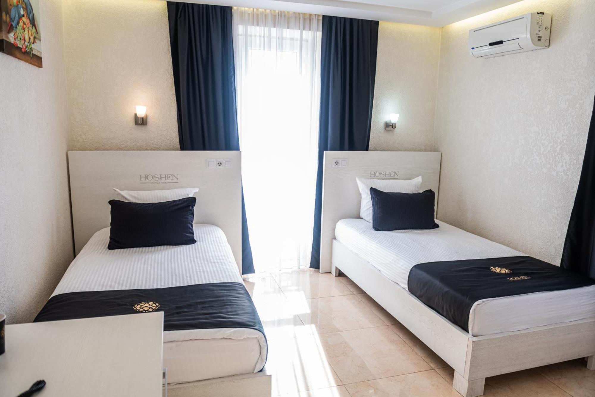 Hoshen Hotel Uman Exterior photo