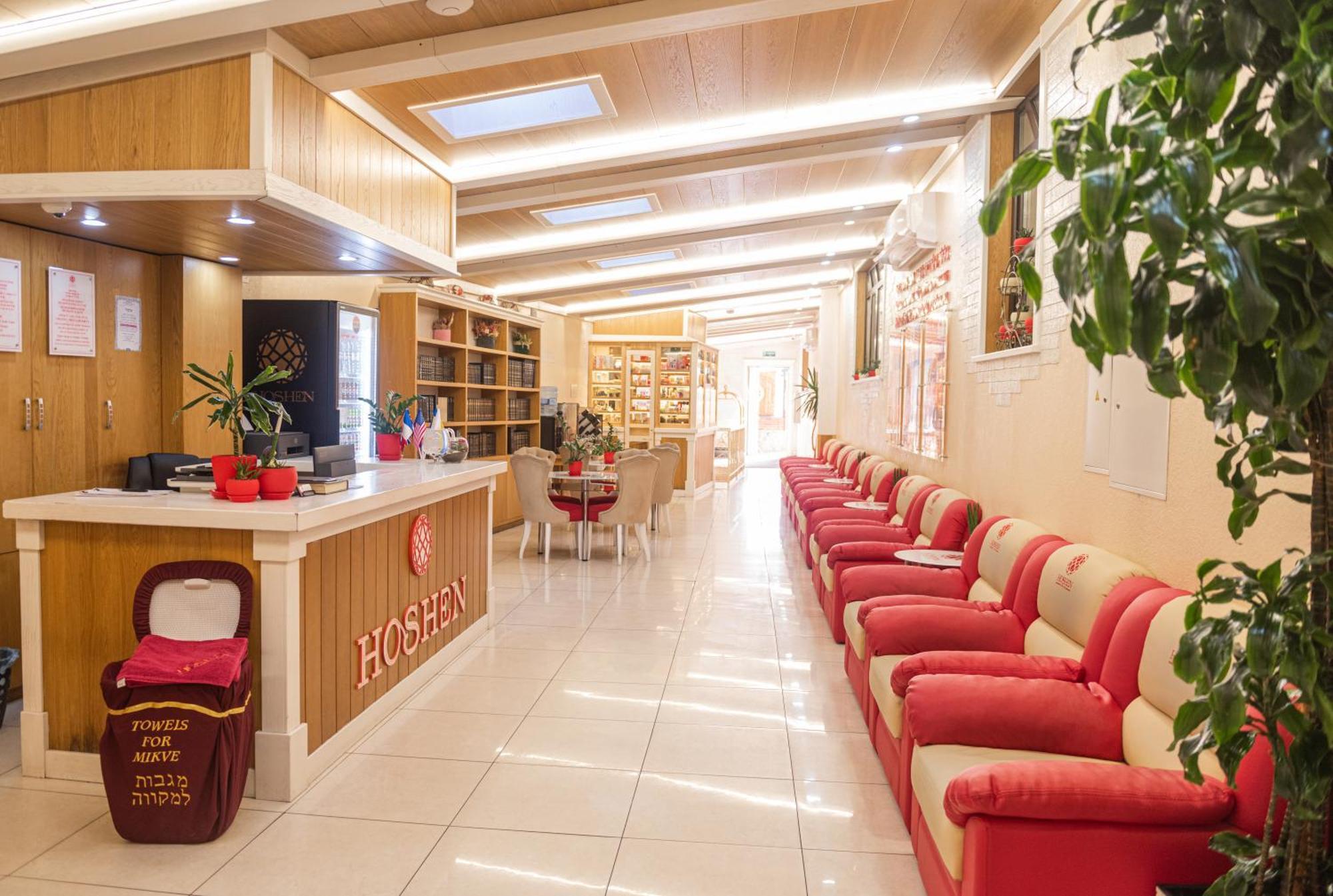 Hoshen Hotel Uman Exterior photo